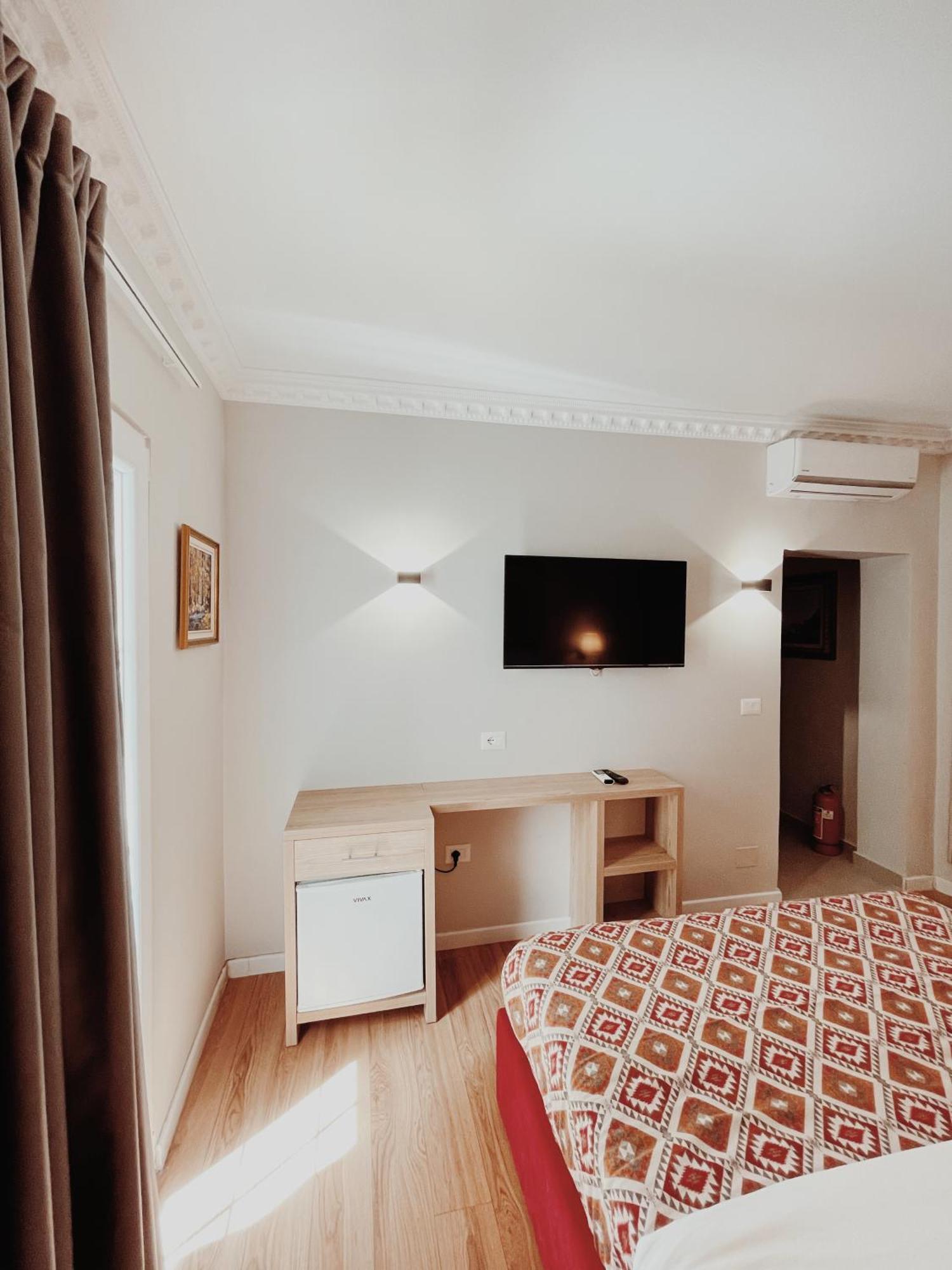 Ruby Palace Vlore Bagian luar foto