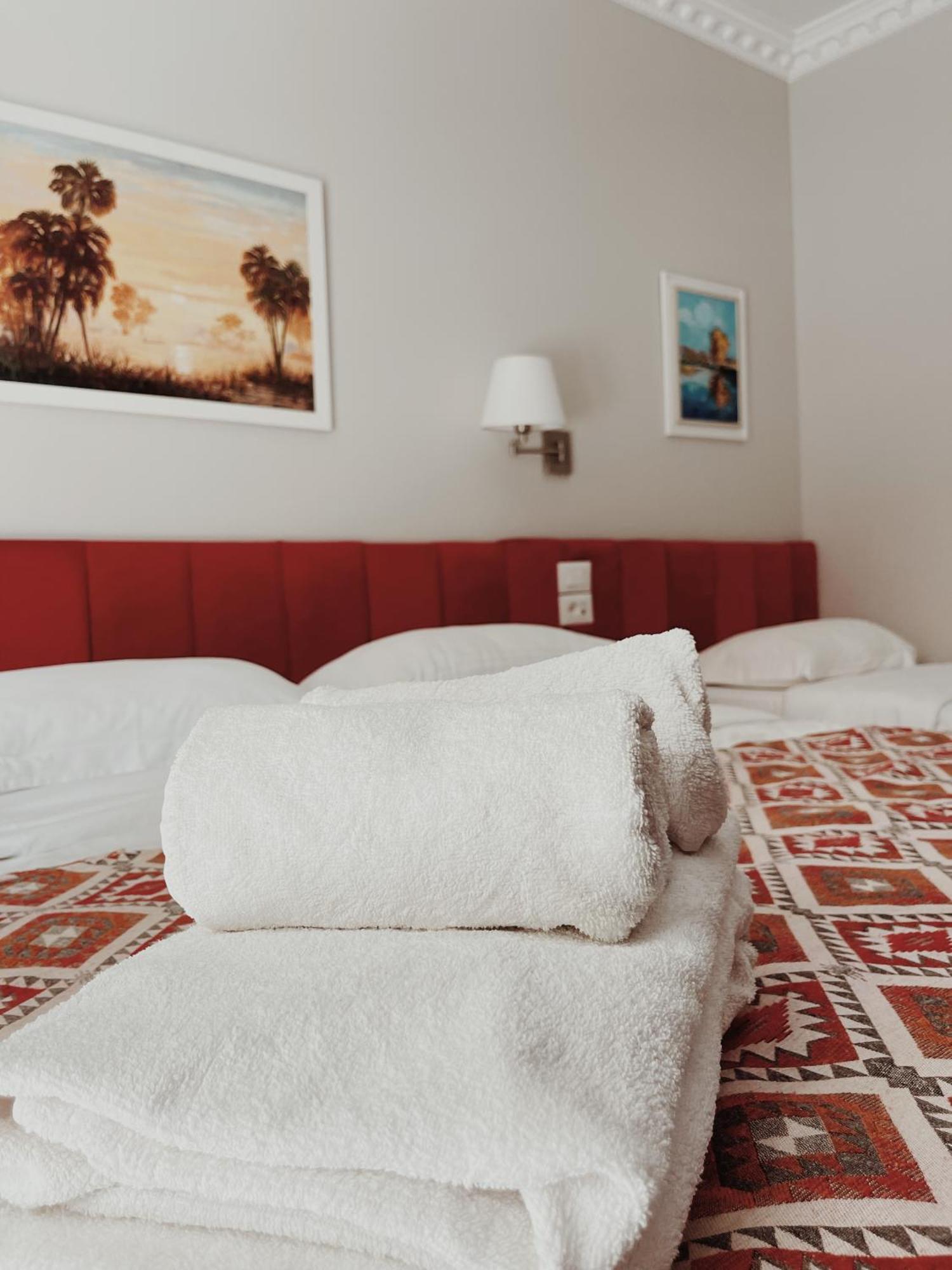 Ruby Palace Vlore Bagian luar foto