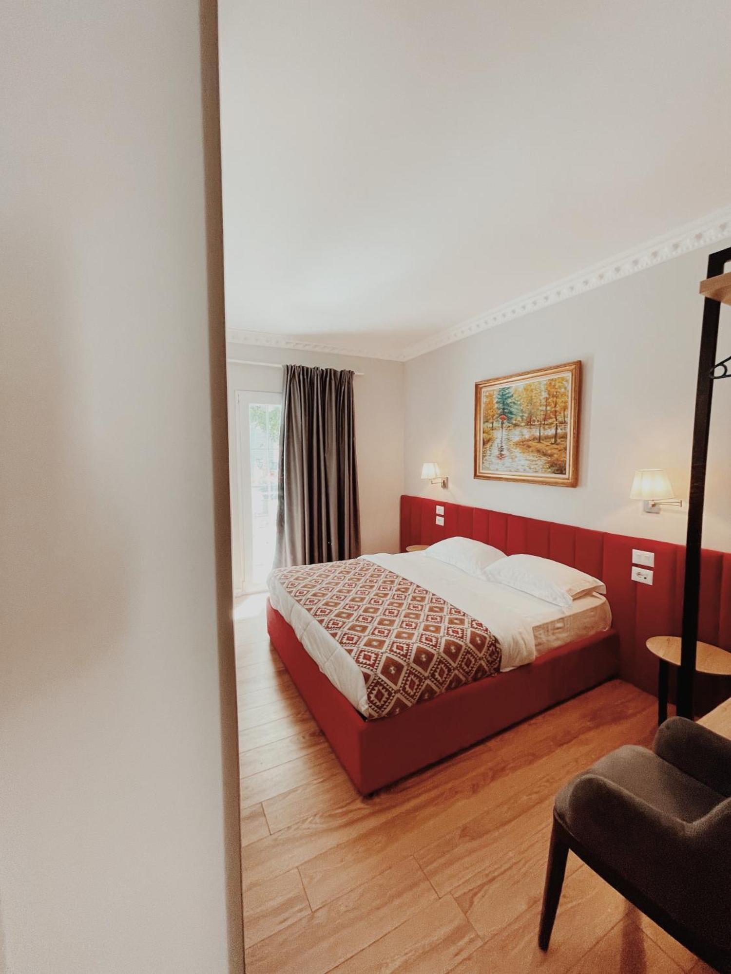 Ruby Palace Vlore Bagian luar foto
