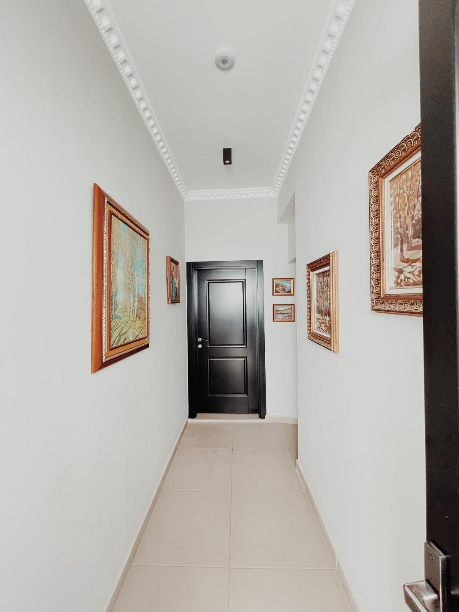 Ruby Palace Vlore Bagian luar foto
