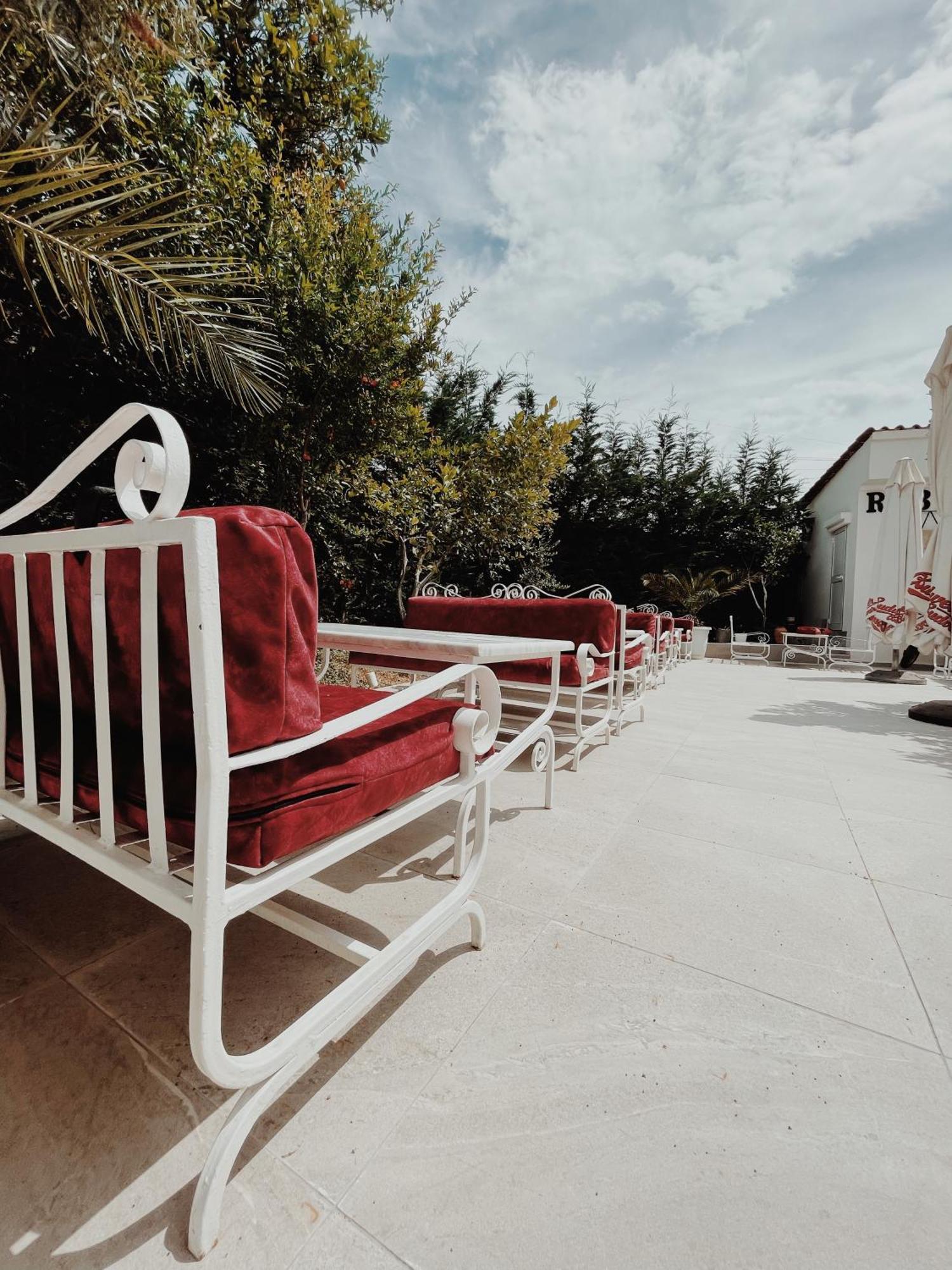 Ruby Palace Vlore Bagian luar foto