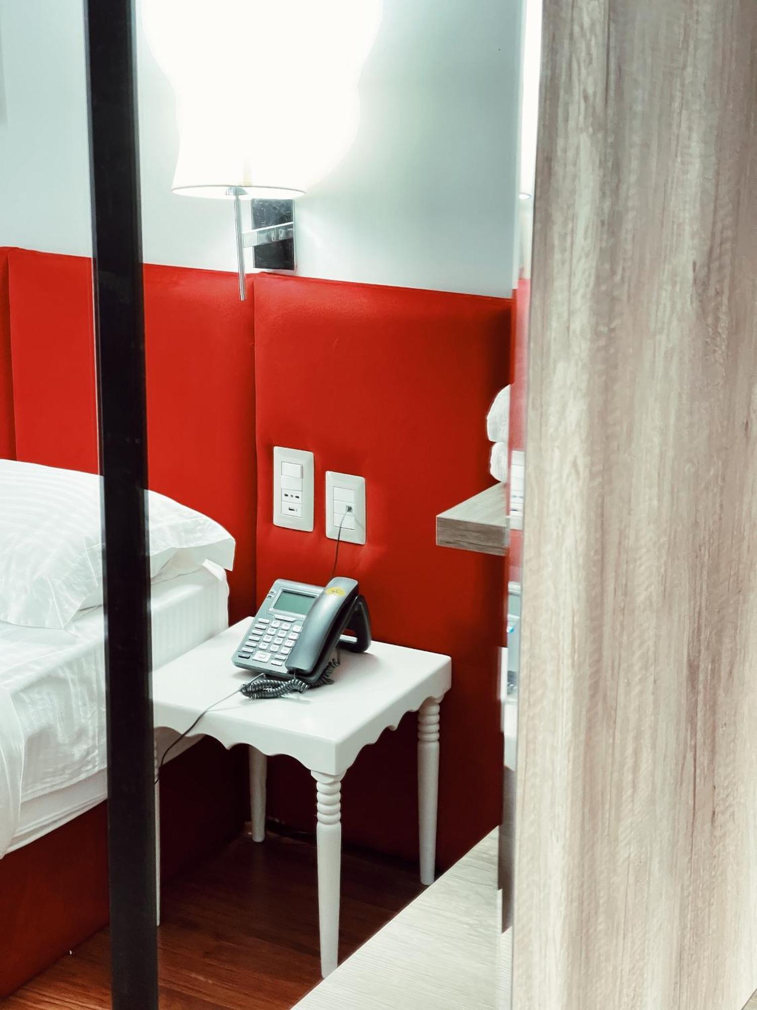 Ruby Palace Vlore Bagian luar foto