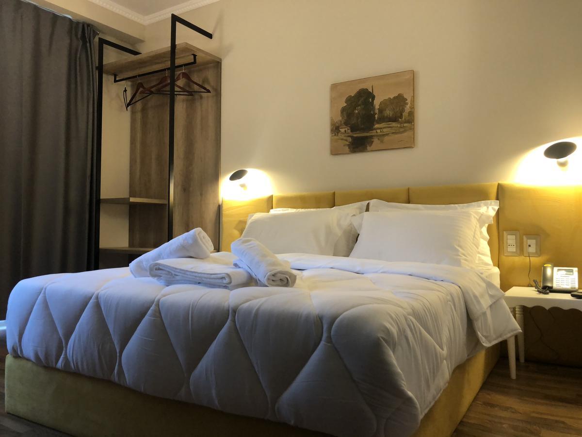 Ruby Palace Vlore Bagian luar foto